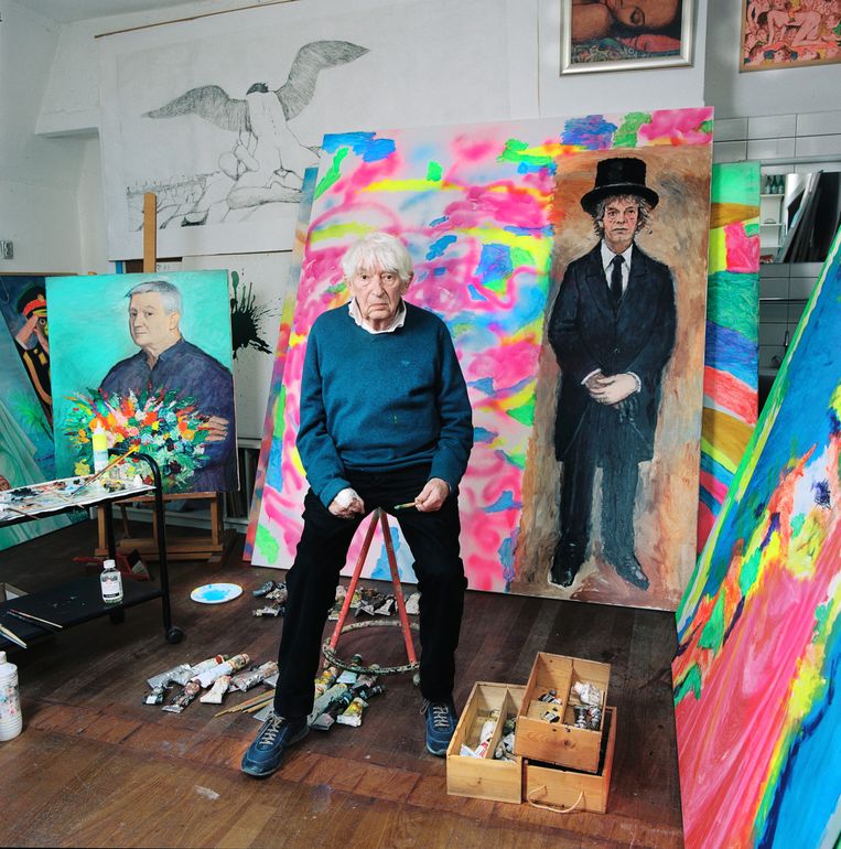 Aatje Veldhoen en zijn schilderij van David, dat nu in het Uitvartmuseum Tot Zover (Nieuwe Ooster) hangt